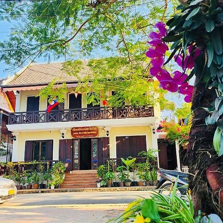Anisa Mekong Riverside Villa Luang Prabang Bagian luar foto