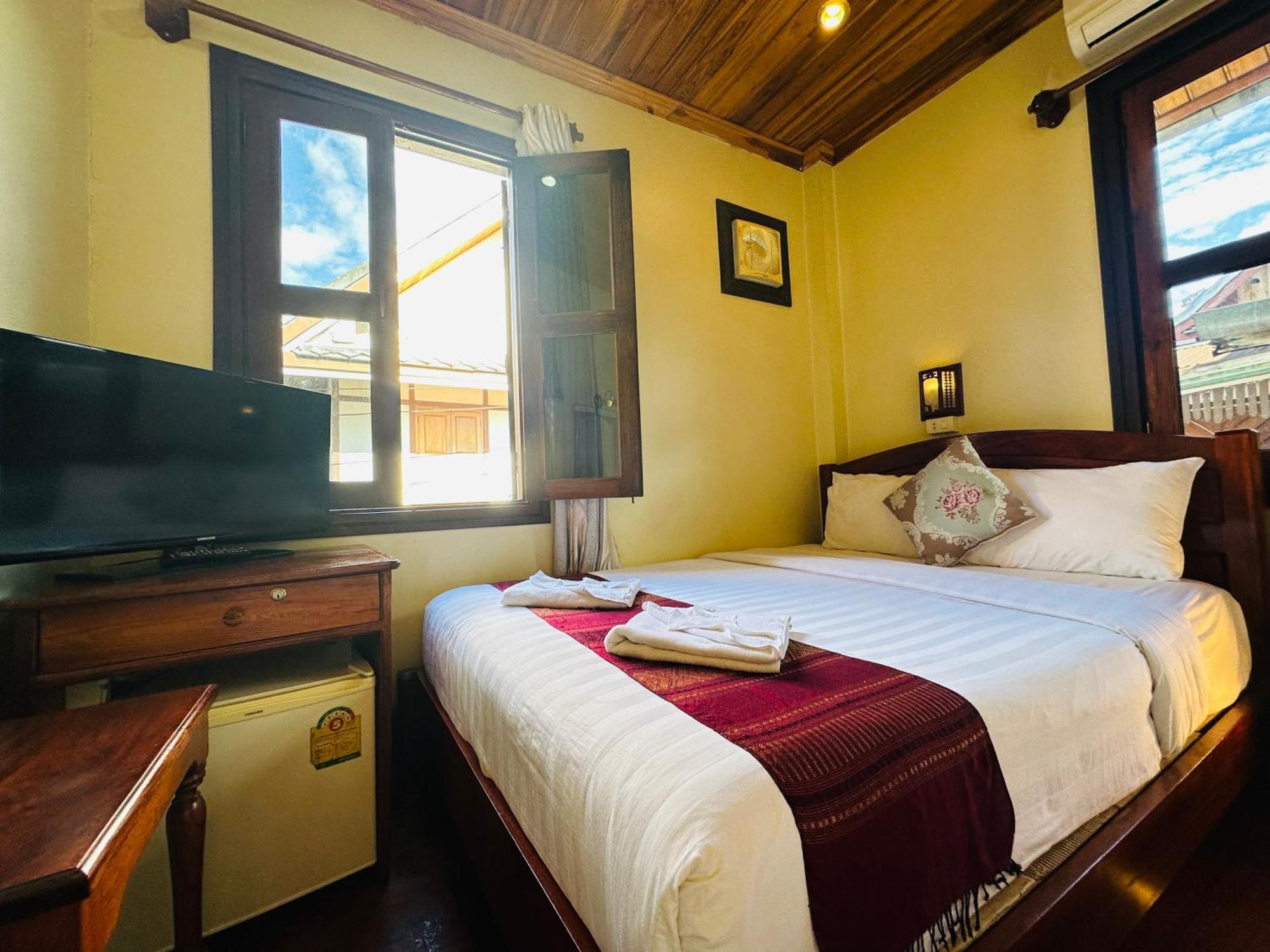 Anisa Mekong Riverside Villa Luang Prabang Bagian luar foto