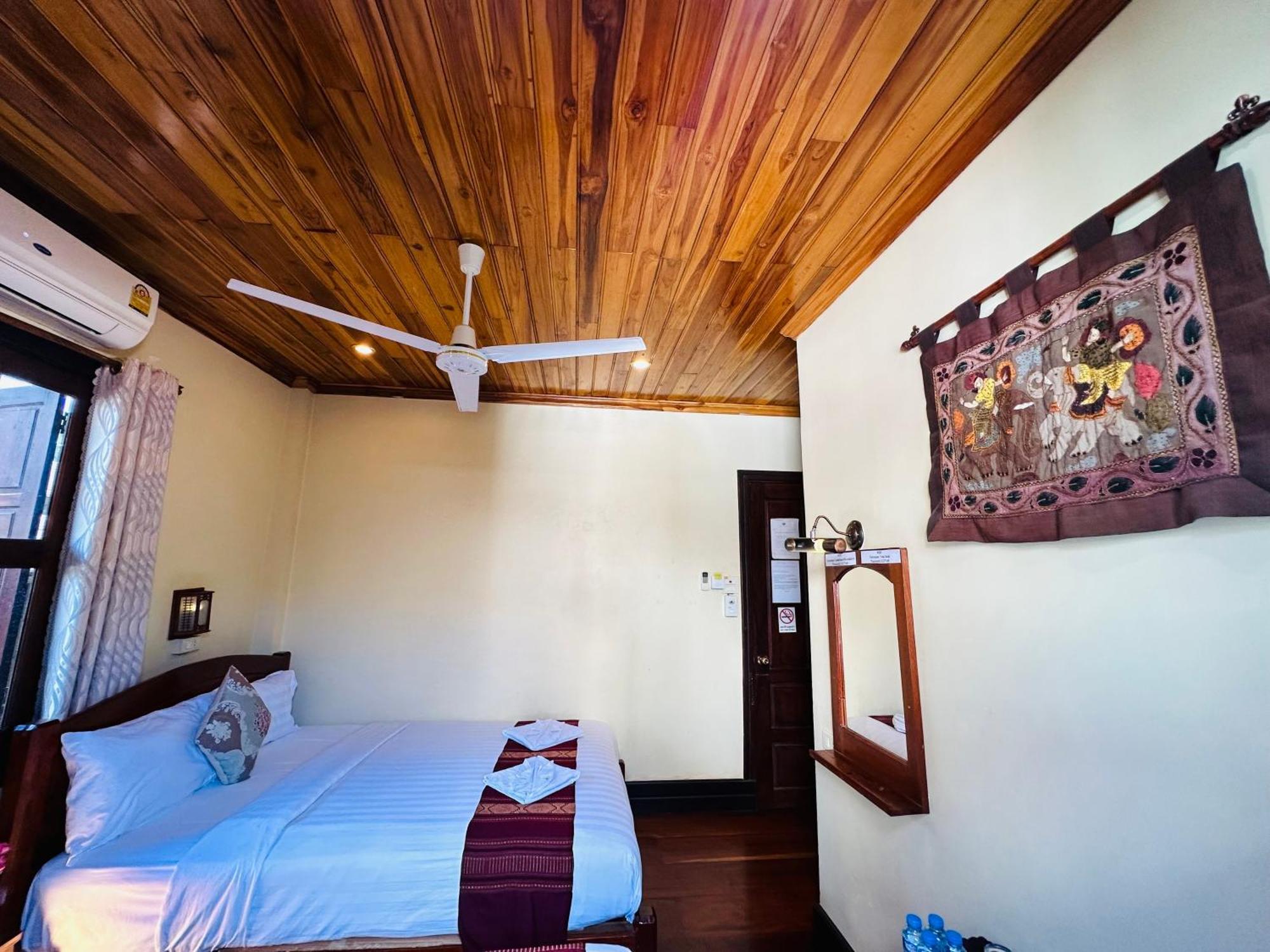 Anisa Mekong Riverside Villa Luang Prabang Bagian luar foto