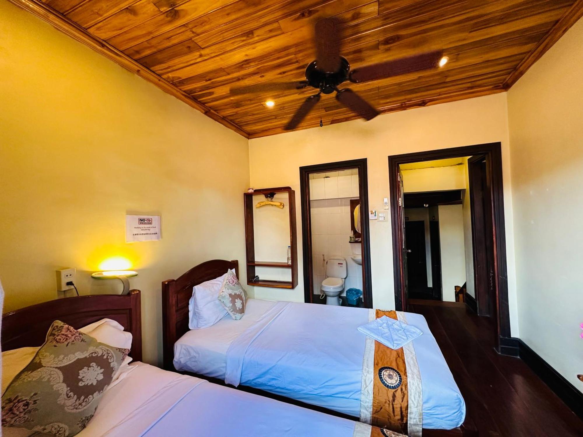 Anisa Mekong Riverside Villa Luang Prabang Bagian luar foto