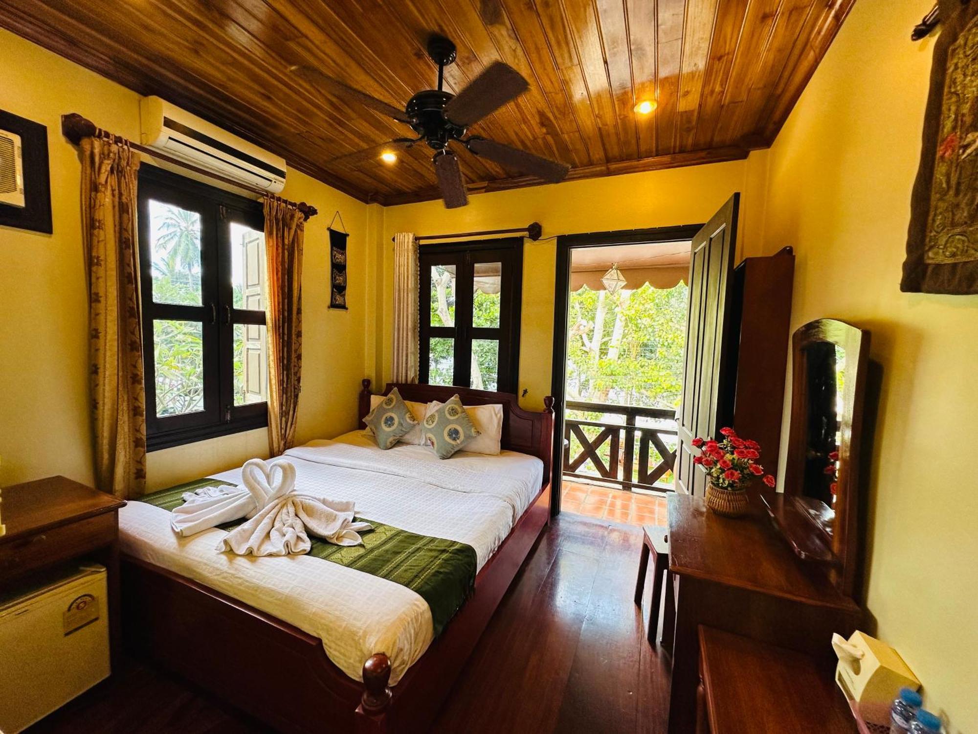 Anisa Mekong Riverside Villa Luang Prabang Bagian luar foto