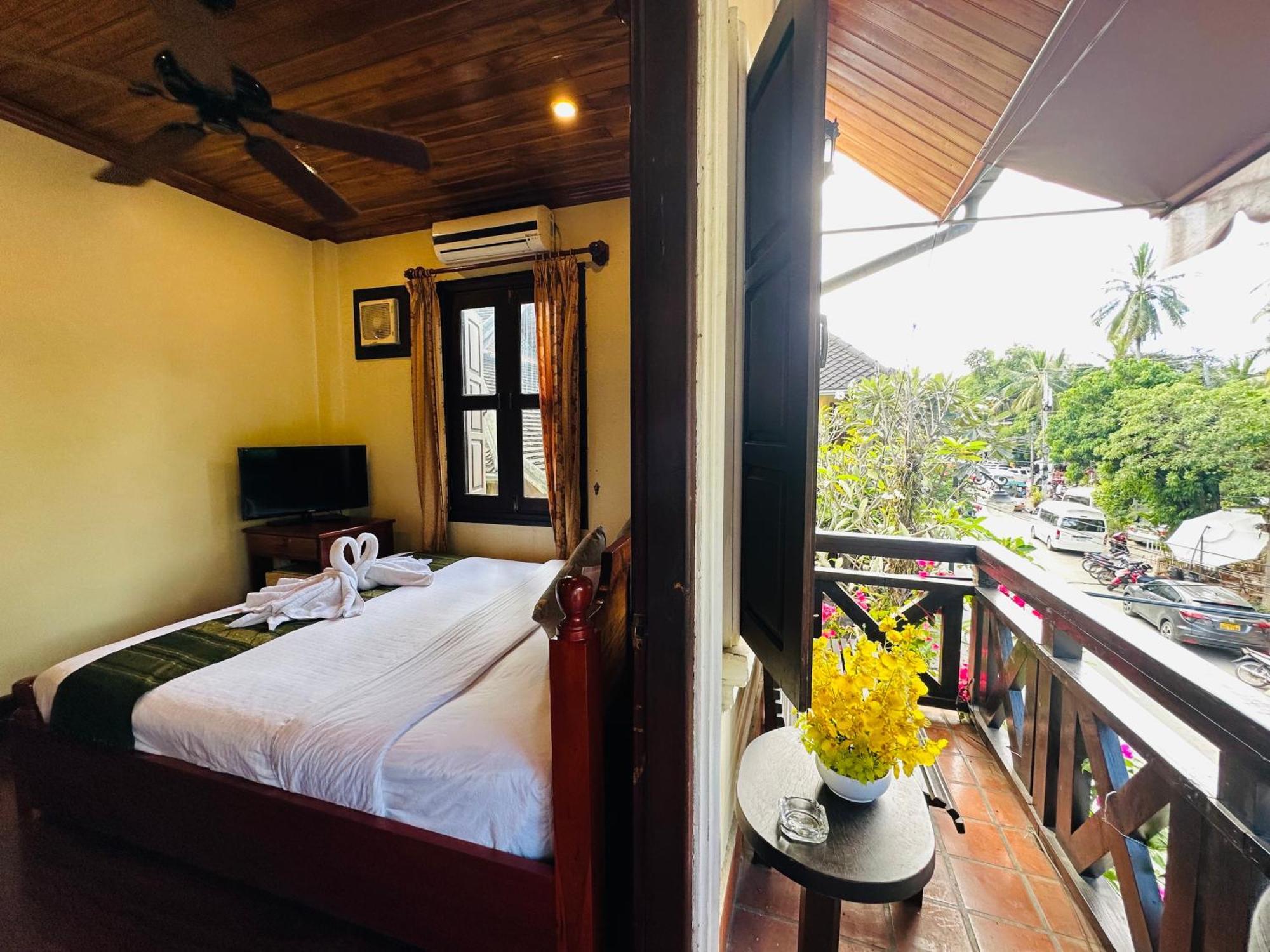 Anisa Mekong Riverside Villa Luang Prabang Bagian luar foto