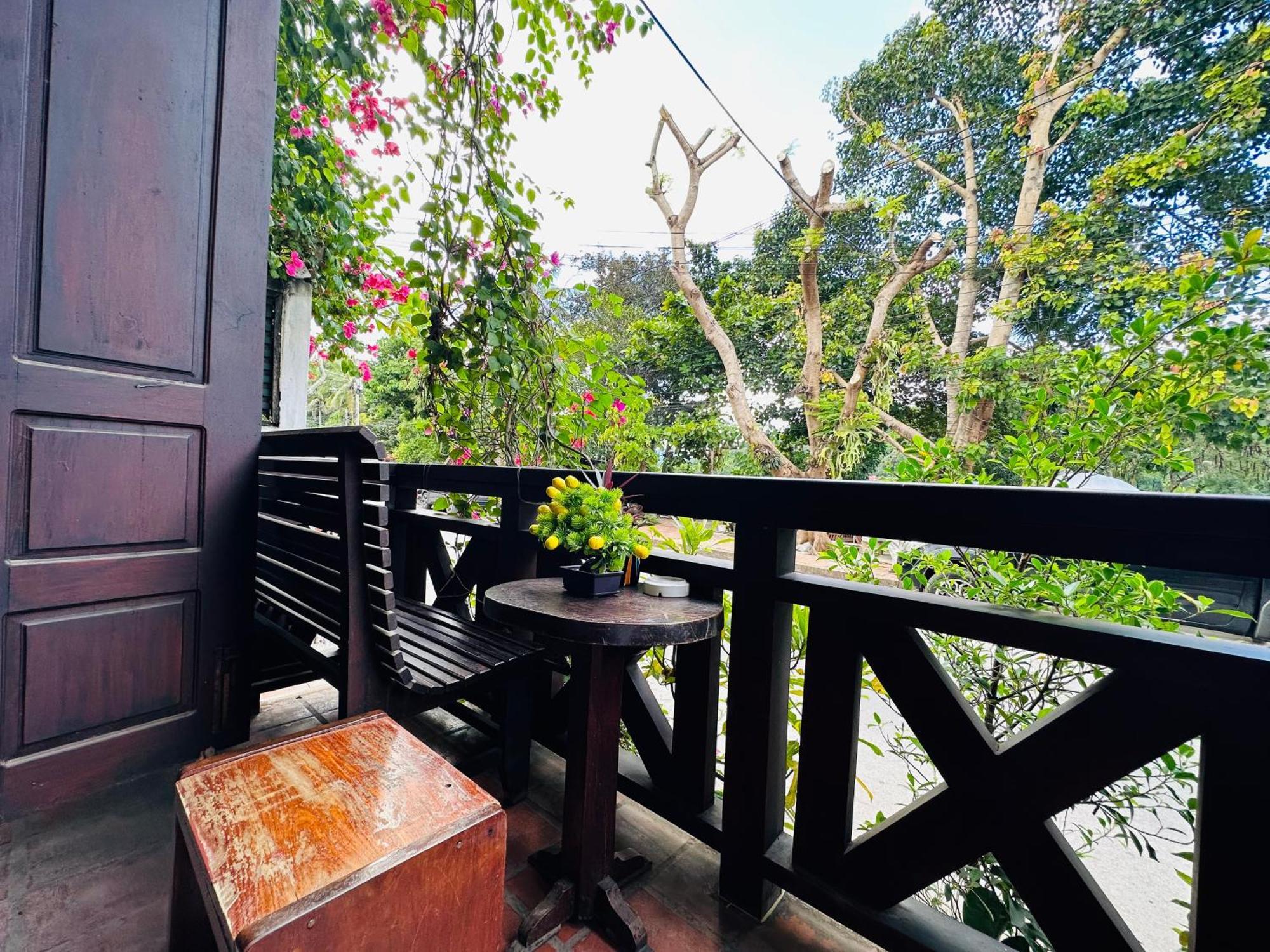 Anisa Mekong Riverside Villa Luang Prabang Bagian luar foto